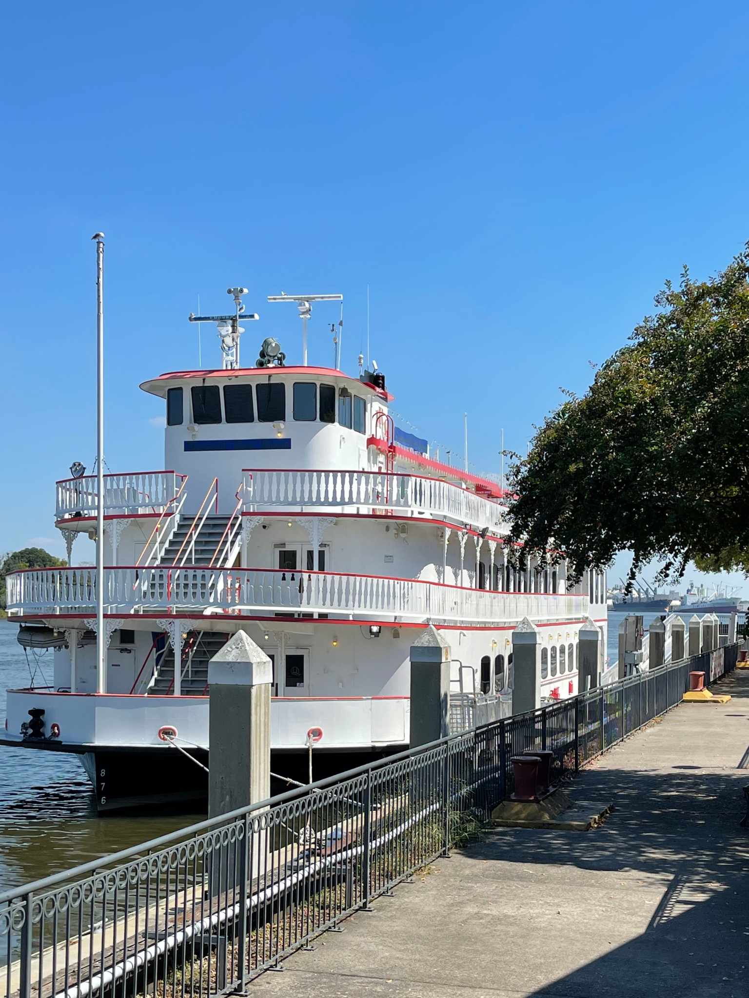 image of Georgia Queen boat in Savannah, GA